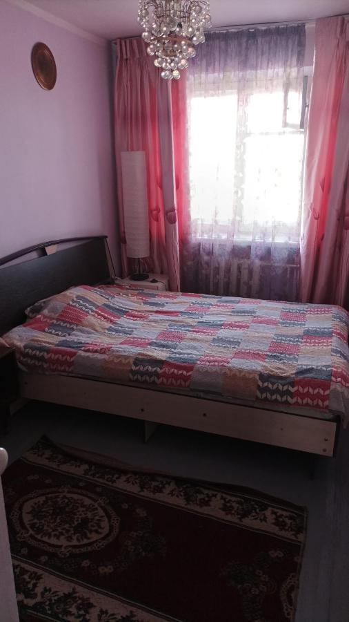 Аппартаментов В Золотом Квадрате Bishkek Esterno foto